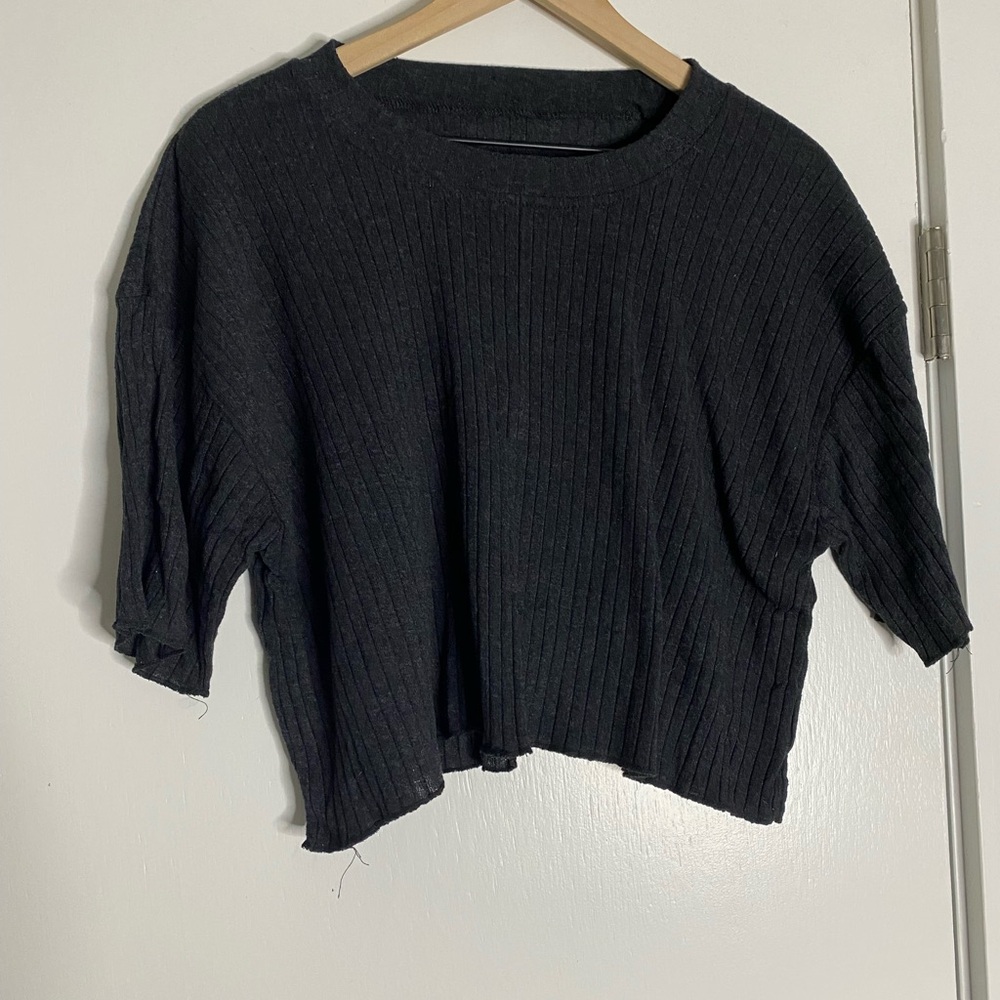 SHEIN Gray Ribbed Crop Top